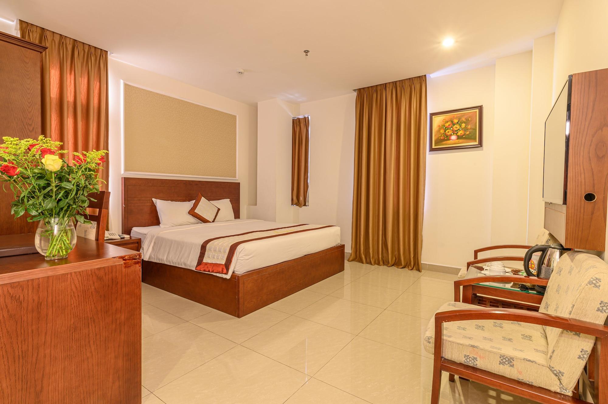 Hoang Linh Dan Hotel Da Nang Exterior photo