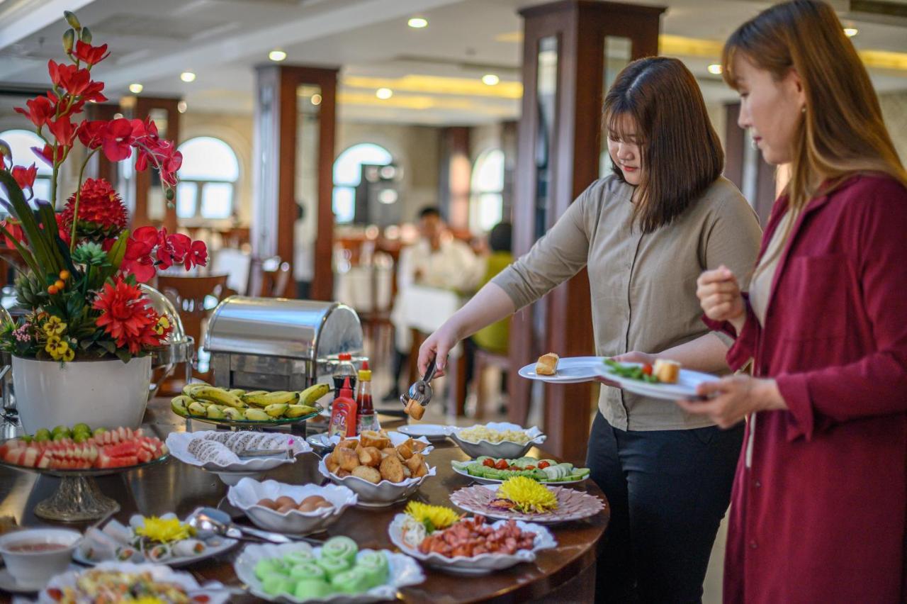 Hoang Linh Dan Hotel Da Nang Exterior photo